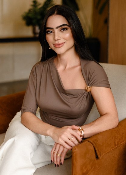 Dr.a Izadora Rabelo | Ginecologia Moderna e Estética Íntima